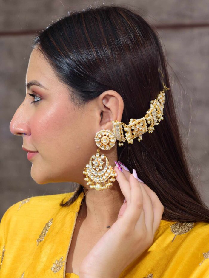 Embroidered Kaan Chain Earrings – a captivating fusion of tradition and contemporary style.