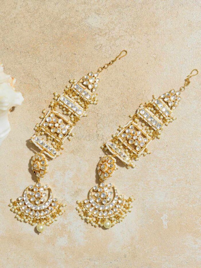 Embroidered Kaan Chain Earrings – a captivating fusion of tradition and contemporary style.