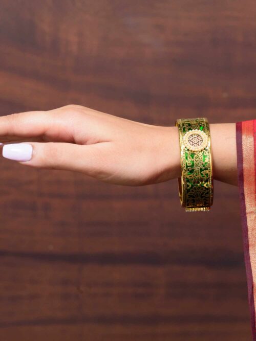 Vibrant Green Thewa Bangle with Intricate Artistry