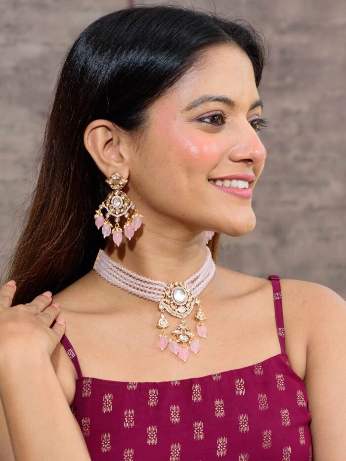 Kundan Choker with Dainty Pink Drops: A Graceful Blend of Kundan Elegance and Delicate Pink Gemstone Accents